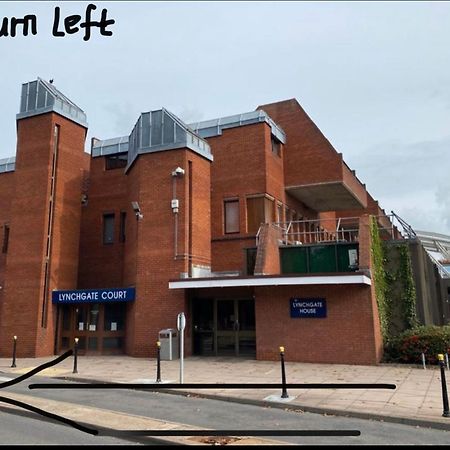 Double Room Best Location Near Shopping Center & Free Parking Coventry Esterno foto